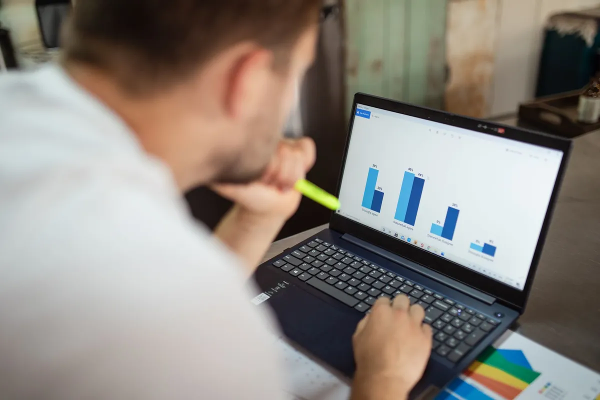 Devenir data scientist : missions, compétences et parcours de formation